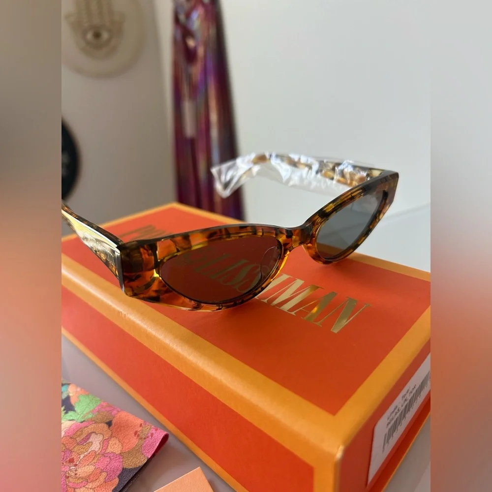 Poppy Lissiman Tortoise shell cat eye Sunglasses